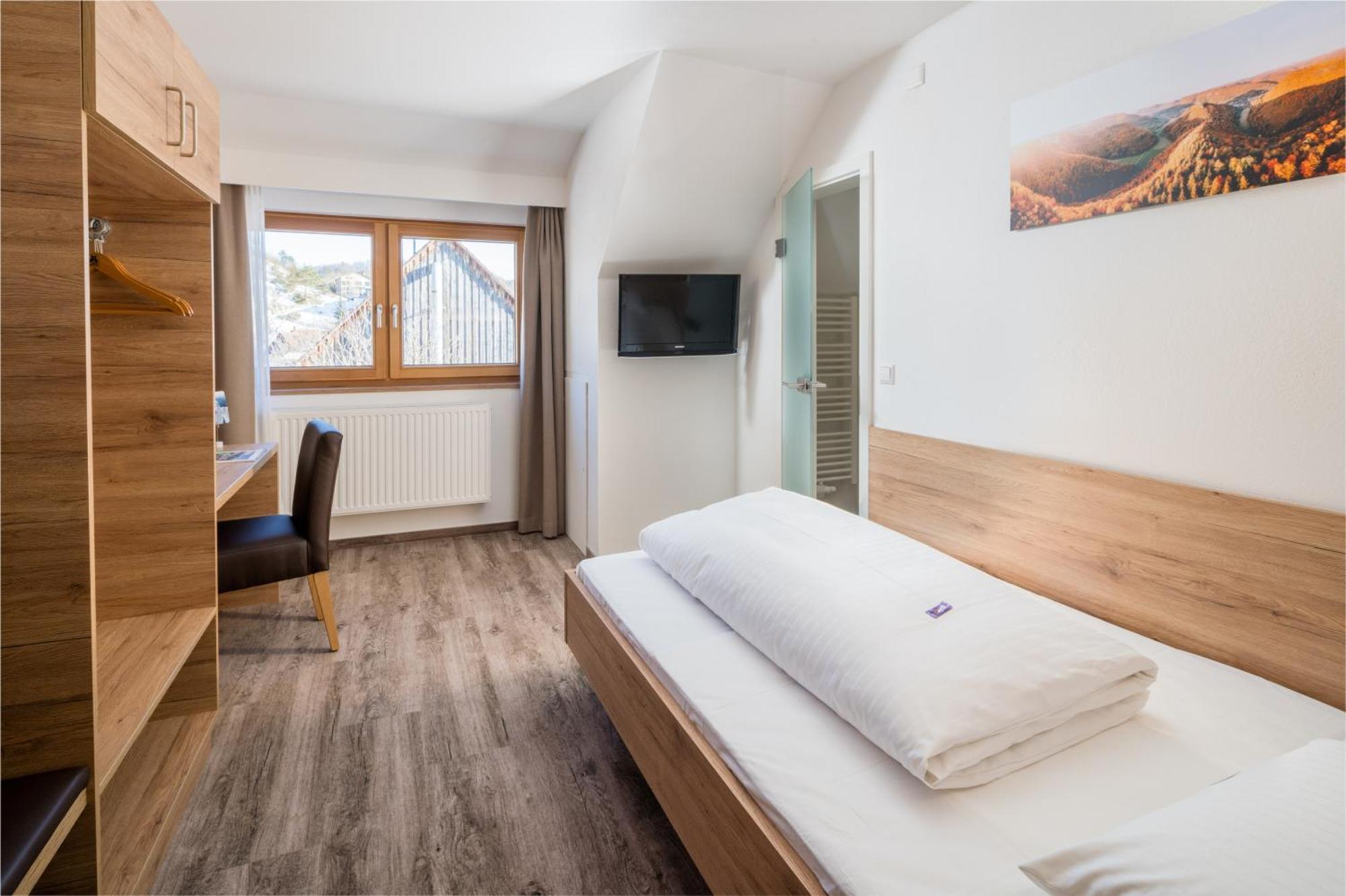 Flair Hotel Gasthof Zum Hirsch 하잉겐 외부 사진