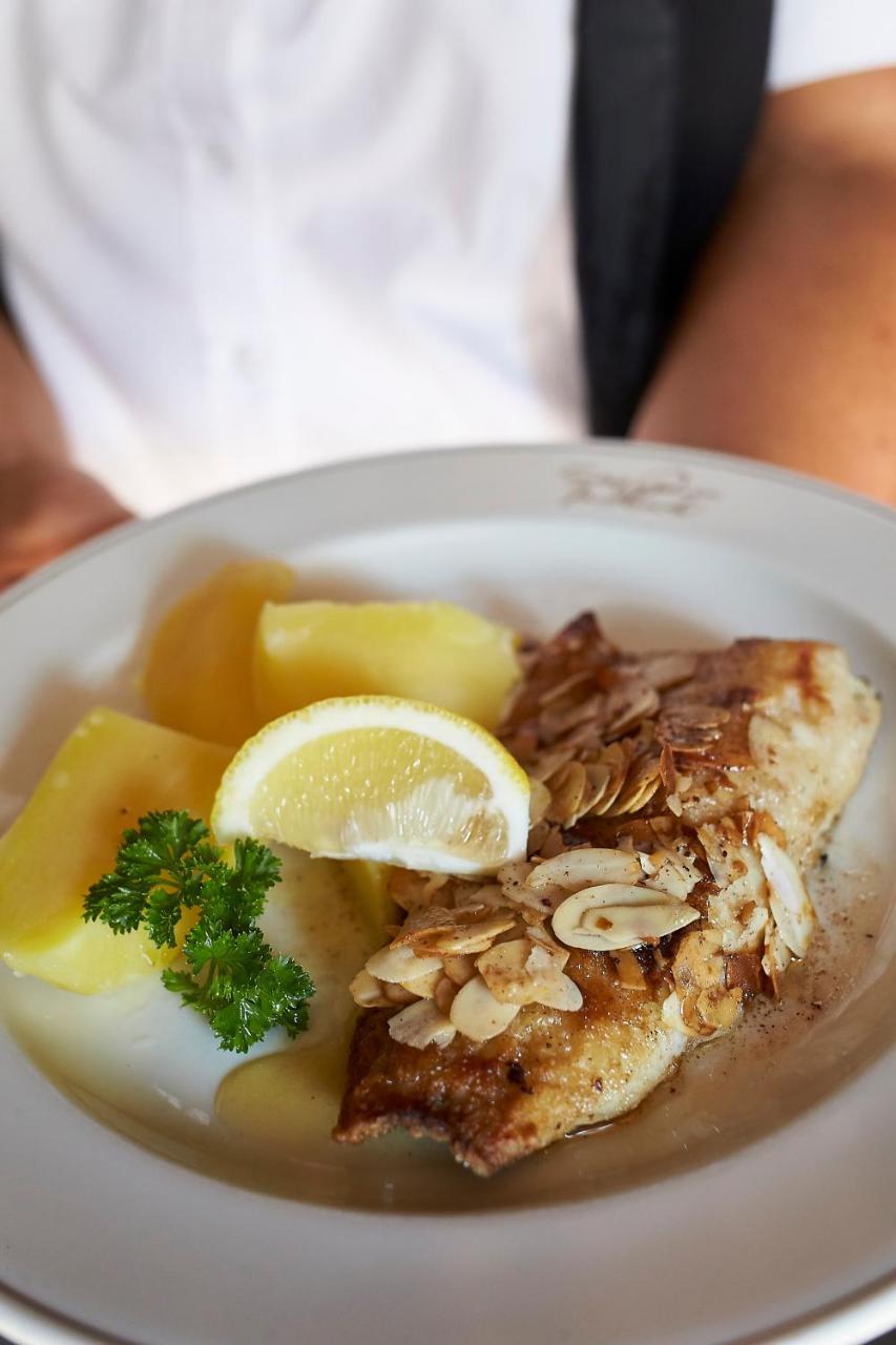 Flair Hotel Gasthof Zum Hirsch 하잉겐 외부 사진